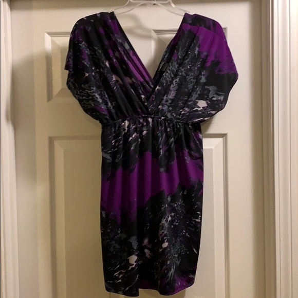 Rue21 Tops - 🌸 Beautiful Black & Purple Rue 21 Shirt